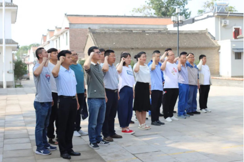 “賡續(xù)革命傳統(tǒng)，強化使命擔(dān)當(dāng)”——焦作安彩開展建黨101周年主題黨日活動